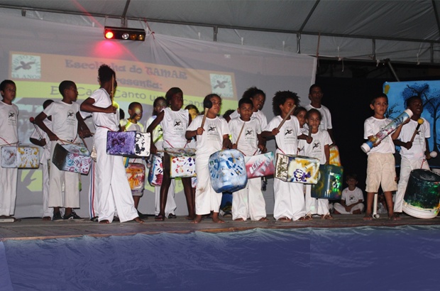 Tamar em Arembepe apresentou educação com arte