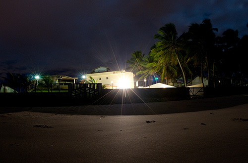 Bahia intensifica campanha para diminuir iluminação artificial nas praias