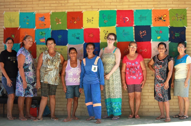 Grupo de bordado de Povoao: mulheres que bordam seu prprio futuro