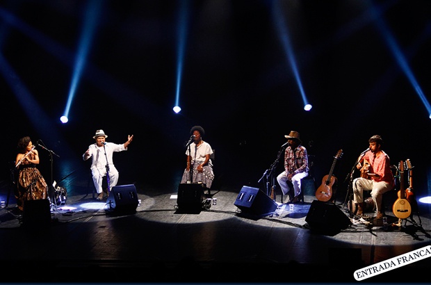 TAMAR Ubatuba recebe apresentação musical Roda de Mestres